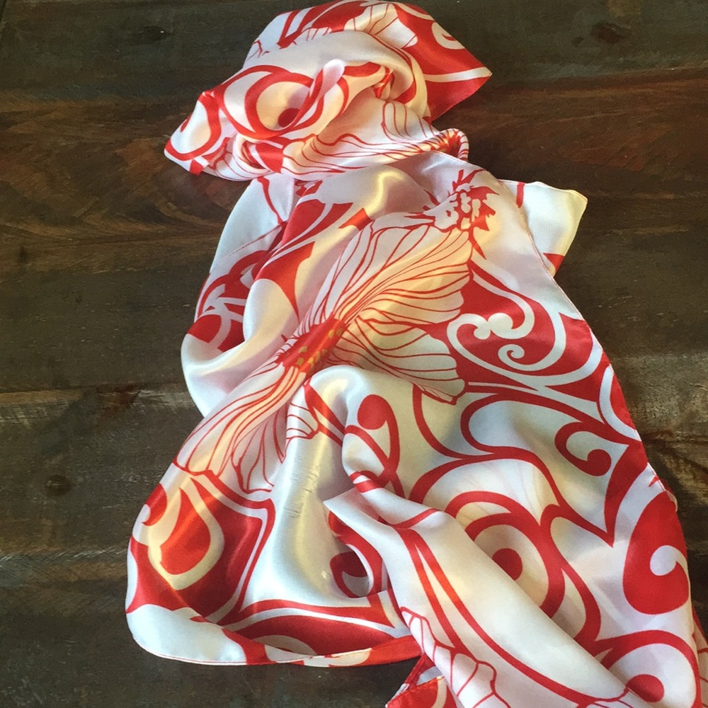 Long oblong scarf